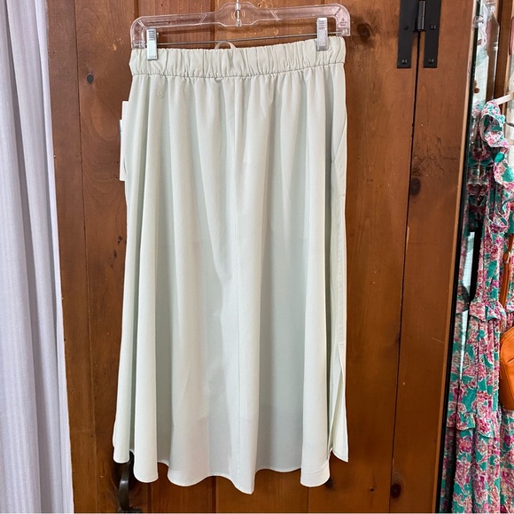 LULULEMON Time To Flounce Skirt Sz 6 NWT Springtime - Picture 5 of 6